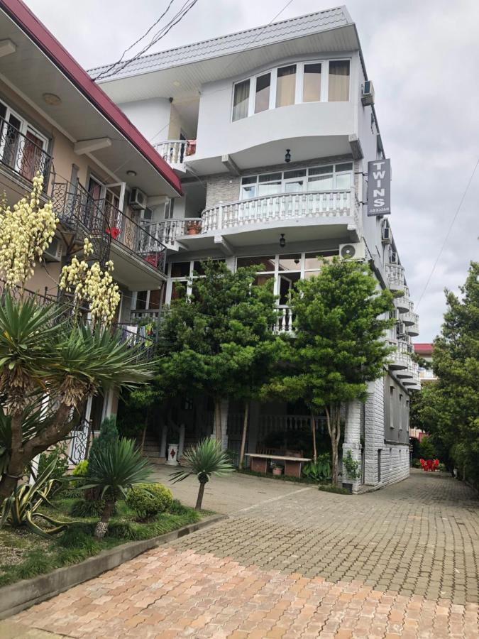 Twins Guest House By Black Sea コブレチ エクステリア 写真