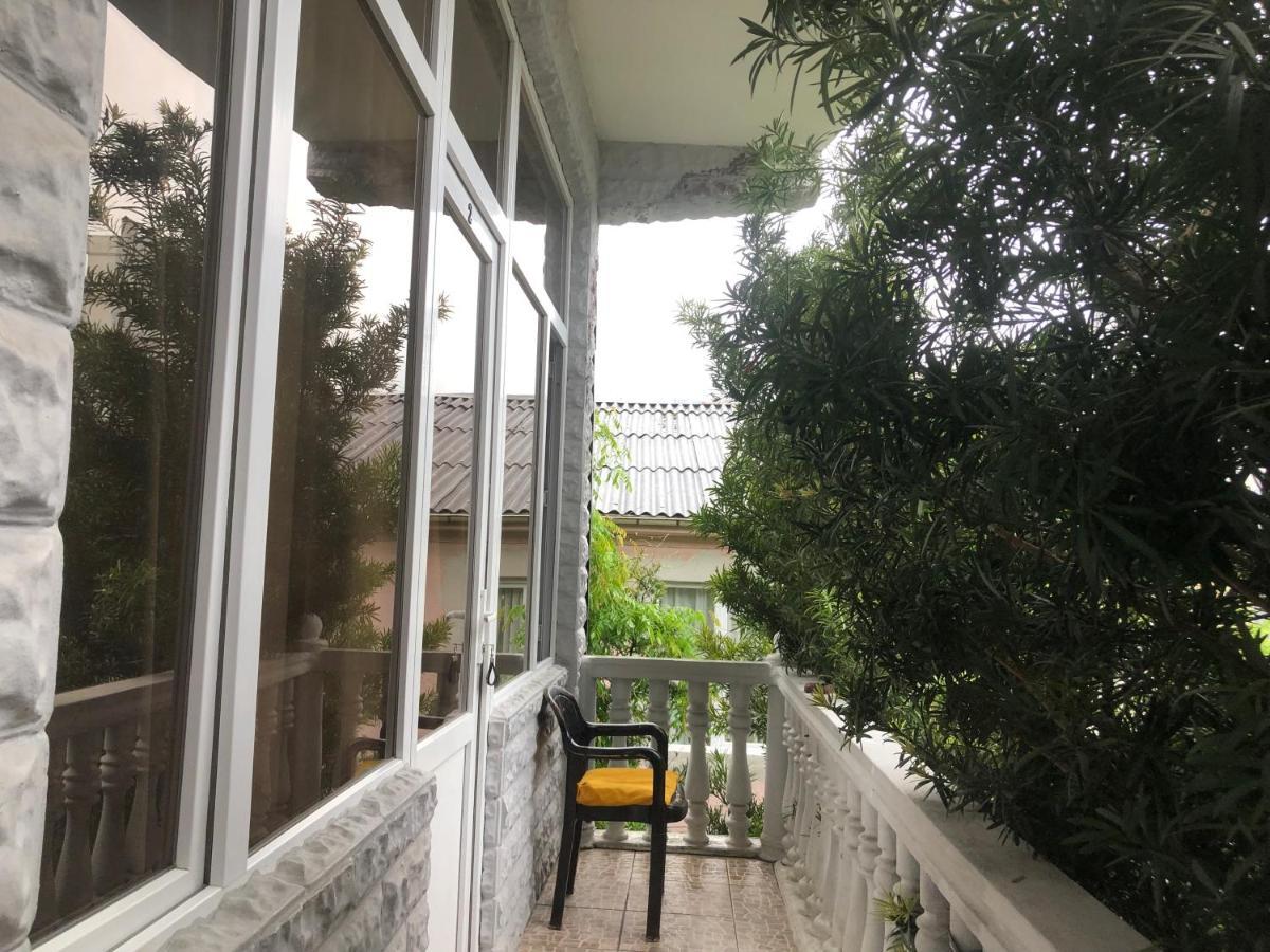 Twins Guest House By Black Sea コブレチ エクステリア 写真