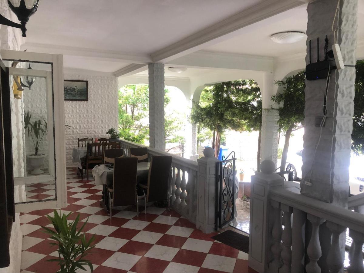 Twins Guest House By Black Sea コブレチ エクステリア 写真